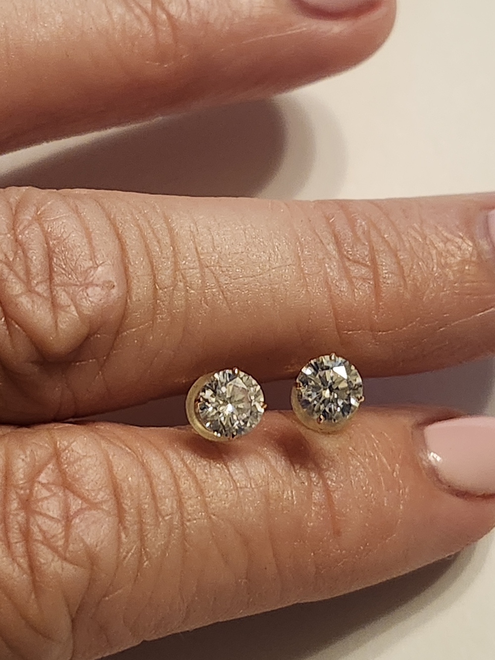 10K Solid Gold Stud Sparkle Earrings
